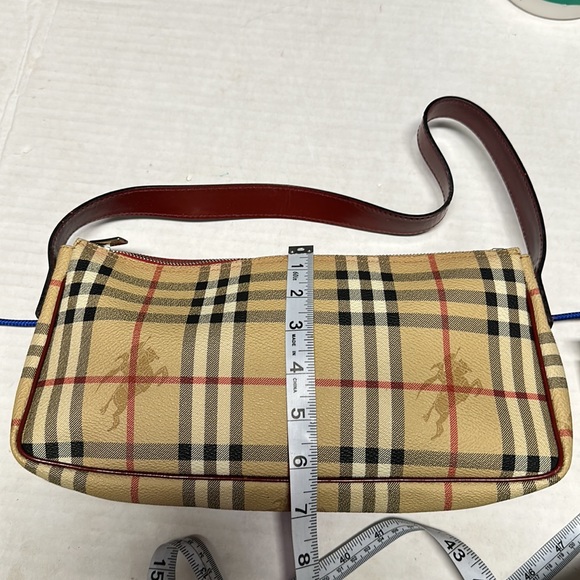 Burberry bag - Picture 6 of 13